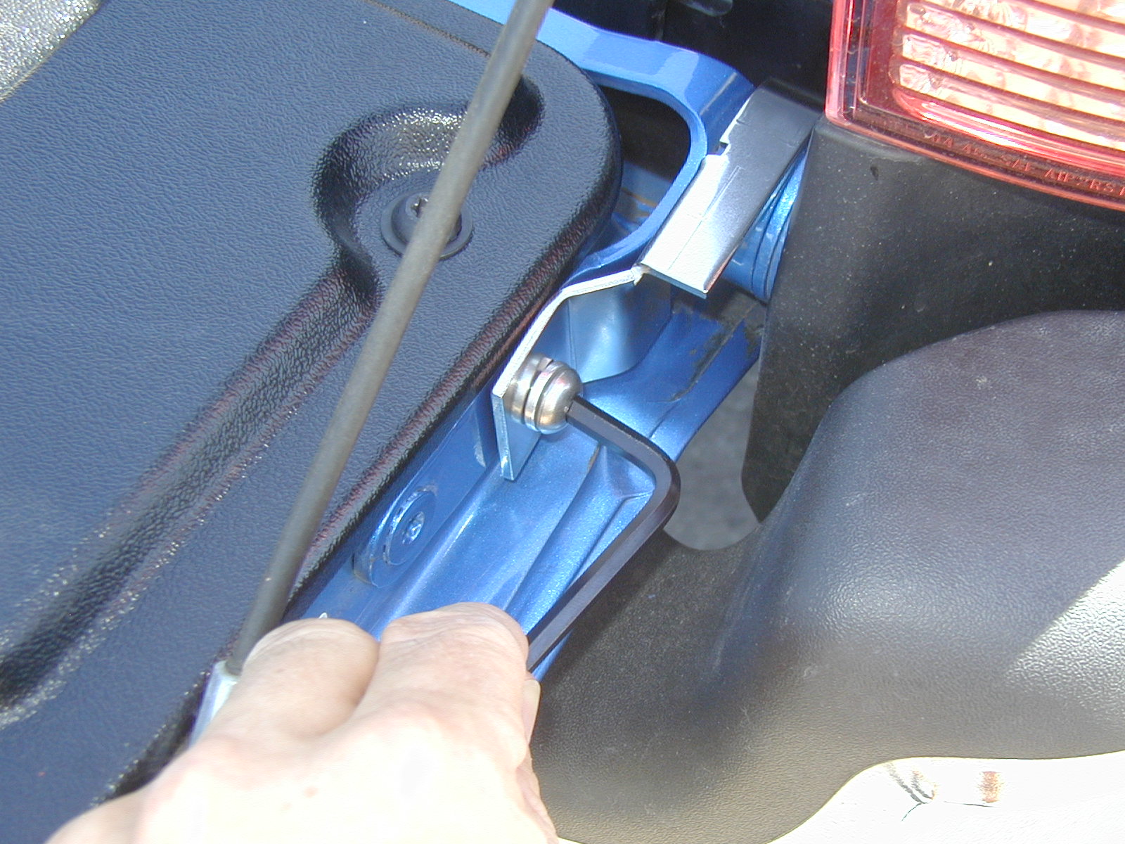 Tailgate Lock by McGard Page 2 World Forums